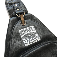Leather Shoulder Bag [Black]
